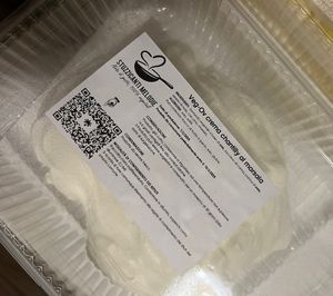 vegan chantilly cream  at Stuzzicanti Melodie di Garavatti Alessandro in Milan