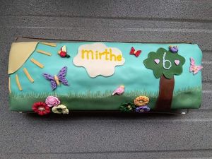 Verjaardagstaart at Bakkerij Zonder Melk En Ei in Moordrecht