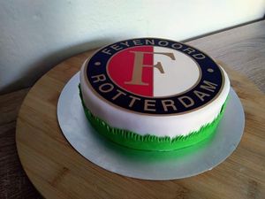Thema-taart at Bakkerij Zonder Melk En Ei in Moordrecht