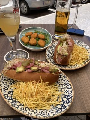 Perrito mexicano y nuggets   at 11:11 Bistro Bar Healthy Food in Gran Canaria