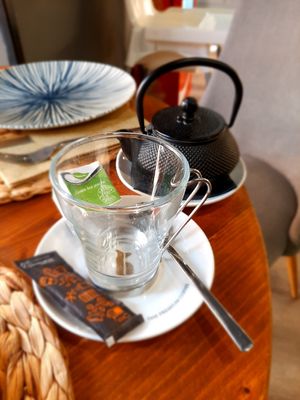 Green tea at 11:11 Bistro Bar Healthy Food in Gran Canaria