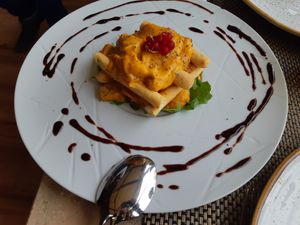 Vegetarian Tofu dish made vegan (no pastry) at Puro in Covilha