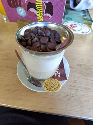 Warme chocolademelk at Opstand in Nijmegen