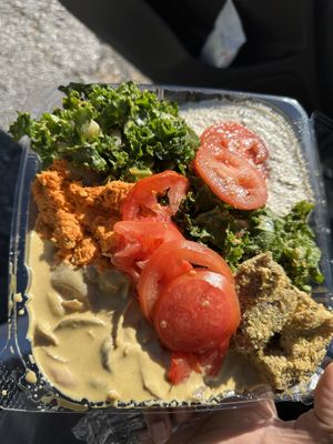 5 item plate   at Tassili's Raw Reality in Atlanta