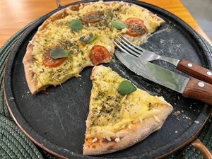 Delicious vegan pizza   at Esperança.Eco in Rio De Janeiro