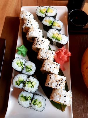 Try their vegan sushi 👌 at Sushi Buzz in Brussels