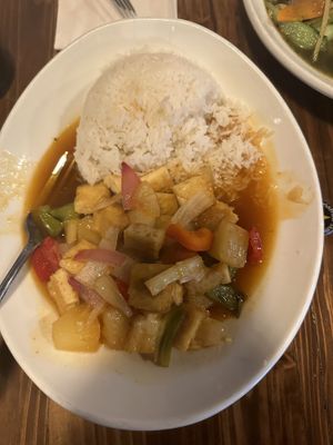 Sweet and sour tofu  at Cafe De Pho Thai in Estes Park