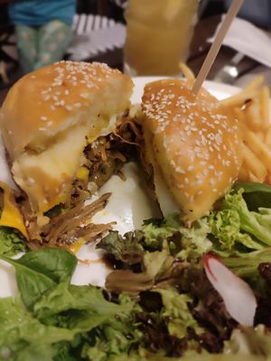 Black pepper duo pulled mushroom burger at Roots in Johor Bahru