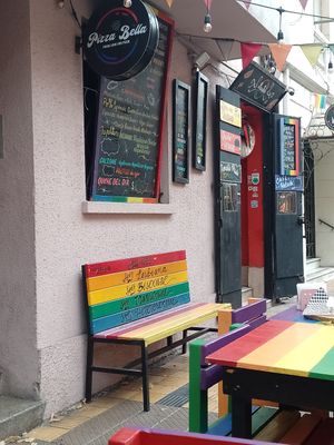  at PIZZABELLA in Santiago