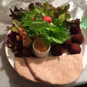 huge servings and lots of greens at Kuumba du Falafel in Tokyo