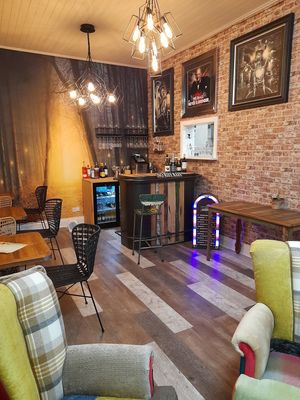 G and T anyone 😀 at Mad Hatter in Barnstaple