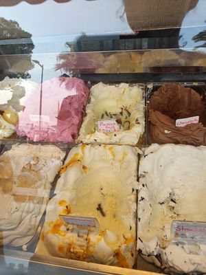 Passion fruit at Kayak Gelato & Frozen Yogurt in Sarande