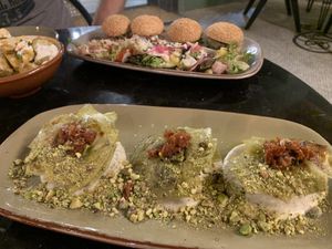 Artichoke Flowers & Sliders  at Velada in Barcelona