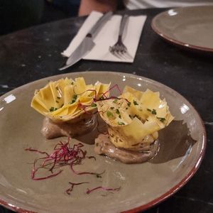 Alcachofras com trufas at Velada in Barcelona