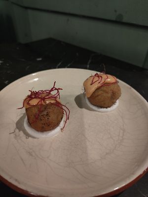 Croquetas at Velada in Barcelona