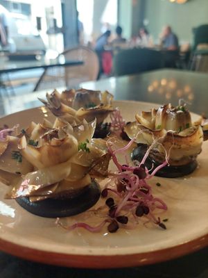 Flor de alcachofa at Velada in Barcelona