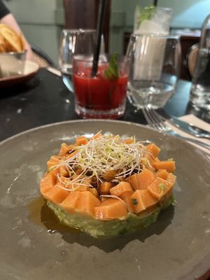 Lachstatar  at Velada in Barcelona