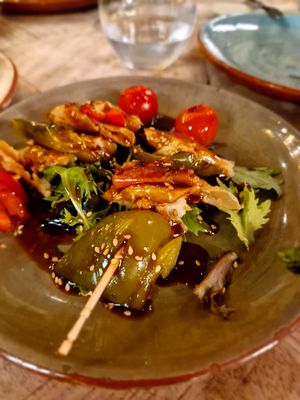 Teriyaki Skewers - eggplant and "vegan chicken" marinated
in teriyaki and sesame seeds at Velada in Barcelona