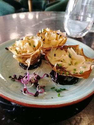 Artichoke flowers at Velada in Barcelona