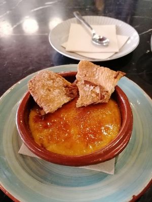 Crema catalana at Velada in Barcelona
