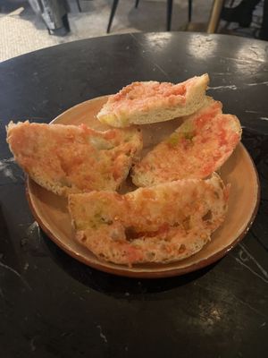 Pan con tomate  at Velada in Barcelona