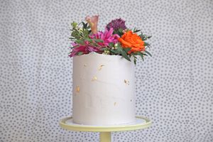 Pretty floral cake at Sweets & Treats Bakery in Waddinxveen