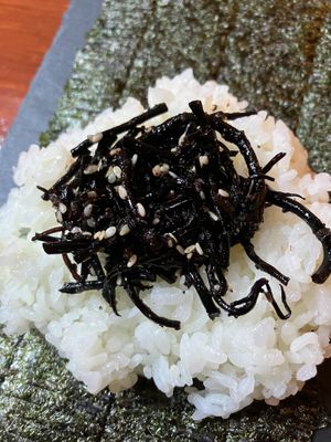 Yukari Hijiki Onigiri at Sasurai Onigiri in Torun