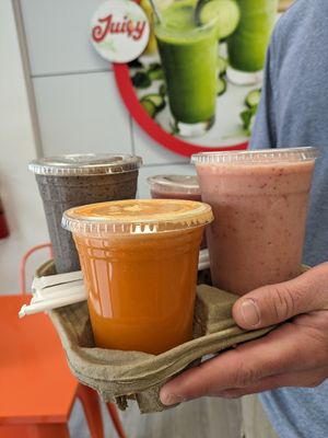  at Juicy Juice Bar in Hollywood