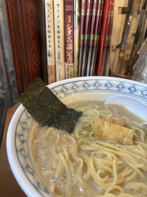   at Yakuzenshokudo Chabuzen in Tokyo