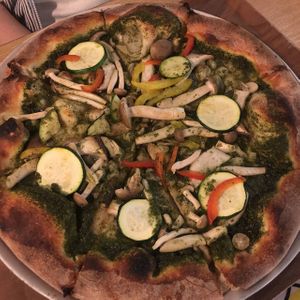 Basil sauce pizza at Pizza Cucinova in Tokyo