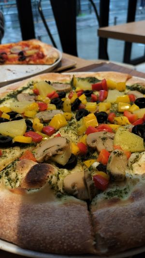 Basil base pizza at Pizza Cucinova in Tokyo