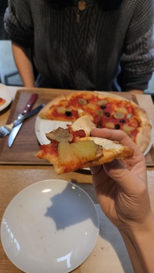 Yum at Pizza Cucinova in Tokyo