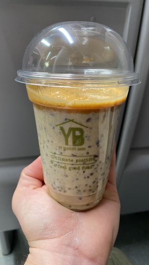 Yogourt soja   at YB (Yoghurt Barn) by Autogrill Belgium in Brussels