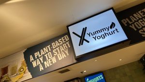 Affichage   at YB (Yoghurt Barn) by Autogrill Belgium in Brussels