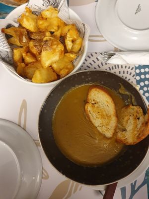Crash hot potatoes, Vegetable soup at Aeoli Restaurant in Paros