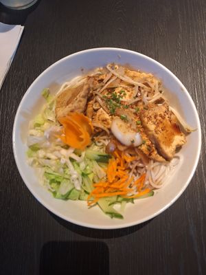 Rice noodles with tofu (and it was supposed to be with lemongrass) at Vina in Graz