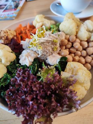 vegane bowl at Restaurant Miramar in Chemnitz