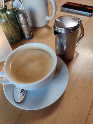 kaffee mit hafermilch at Restaurant Miramar in Chemnitz
