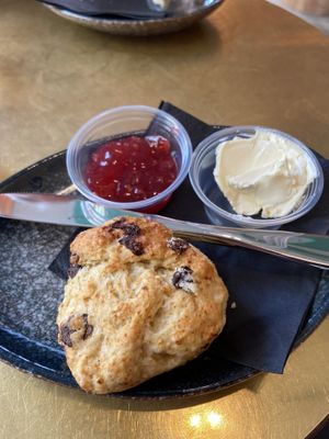 Vegan scones 🌱  at Papegoye in Oslo