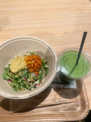   at FitGreen - チョップドサラダ専門店 新宿店 in Tokyo