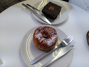 Chök and brownie at Chök - Valencia in Valencia
