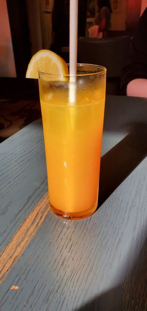 Peach Lemonade at V-Spot in New Hope