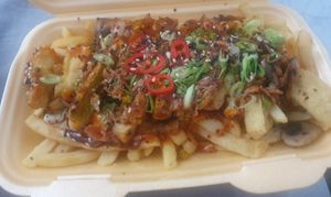 Vegan Buddha Fries
-
Crispy tofu, cauliflower hash browns, mushrooms, vegan mayo on fries, tamarind sauce and sweet chili sauce, shallots, red chilli, spring onions & sesame seeds at Sukoya in Manchester