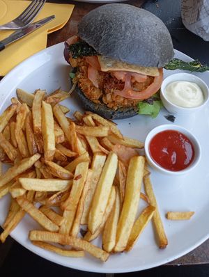  at Art Burger in Pisa