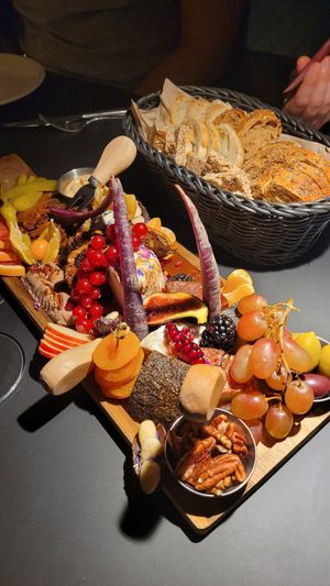 Vegane Käseplatte für 4 🥰 at Deerbrook Kitchen in Koenigstein