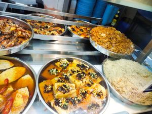 Dishes available at SuManYuan 素满园 - People's Park Centre in Central Singapore