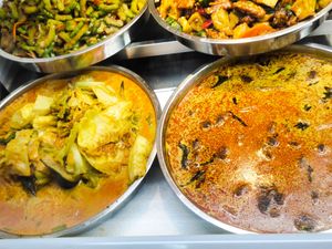 Dishes available at SuManYuan 素满园 - People's Park Centre in Central Singapore