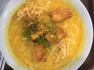 Laksa at SuManYuan 素满园 - People's Park Centre in Central Singapore