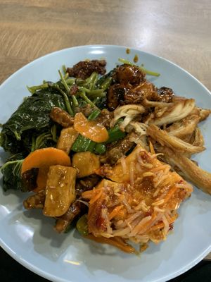 Buffet plate  at SuManYuan 素满园 - People's Park Centre in Central Singapore
