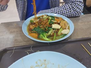 Mee Goreng at SuManYuan 素满园 - People's Park Centre in Central Singapore